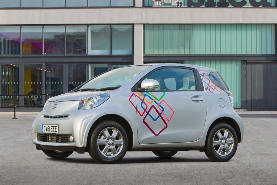 Toyota iQ Customised Clever Cars '2012